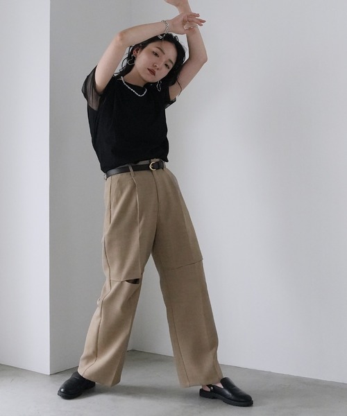 Yeoun(ヨウン)の「膝スリットスラックスパンツ(スラックス・レディース・グリーン/ベージュ/グレー・FREE)」の22枚目の写真