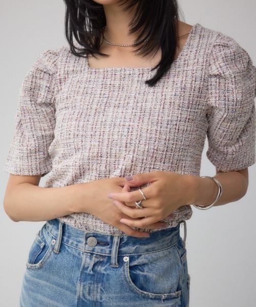 AZUL by moussy(アズールバイマウジー)の「カットツイード袖ギャザートップス(Tシャツ/カットソー・レディース・レッド/アイボリー/ブラック・FREE)」の3枚目の写真