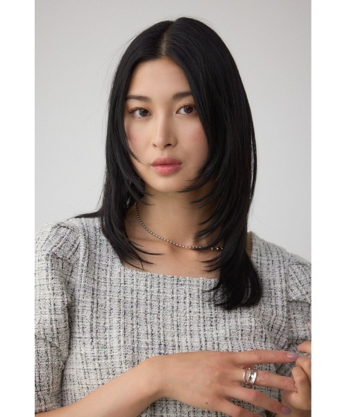 AZUL by moussy(アズールバイマウジー)の「カットツイード袖ギャザートップス(Tシャツ/カットソー・レディース・レッド/アイボリー/ブラック・FREE)」の4枚目の写真
