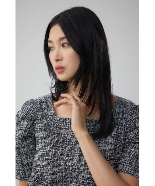 AZUL by moussy(アズールバイマウジー)の「カットツイード袖ギャザートップス(Tシャツ/カットソー・レディース・レッド/アイボリー/ブラック・FREE)」の13枚目の写真