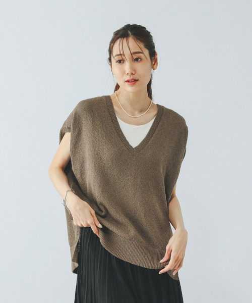 GLOBAL WORK（グローバルワーク）の「Vネックベスト・カップ付きタンクセット/499691（ベスト・レディース・アイボリー/ライトグレー/ブラウン・MEDIUM/LARGE）」の2枚目の写真