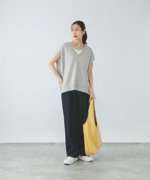 GLOBAL WORK（グローバルワーク）の「Vネックベスト・カップ付きタンクセット/499691（ベスト・レディース・アイボリー/ライトグレー/ブラウン・MEDIUM/LARGE）」の5枚目の写真