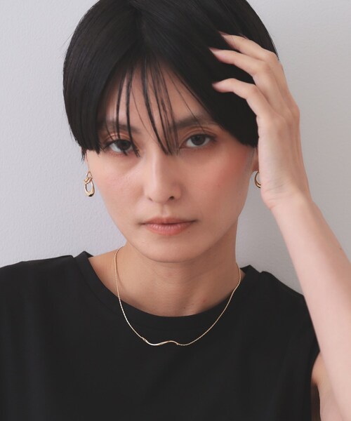 OPAQUE.CLIP(オペークドットクリップ)の「2WAY ニュアンスバーネックレス(ネックレス・レディース・シルバー/ゴールド・00)」の8枚目の写真