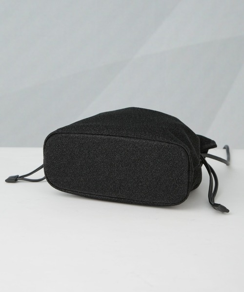 NANO universe（ナノユニバース）の「ラメ巾着ショルダーバッグ（ショルダーバッグ・レディース・ブラック/ブラウン/シルバー・FREE）」の10枚目の写真