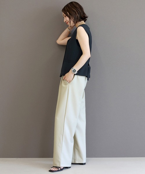 Aletta vita(アレッタビータ)の「エステルツイルタックセミワイドパンツ(その他パンツ・レディース・ブラック/グレイッシュベージュ/グレー・M)」の18枚目の写真