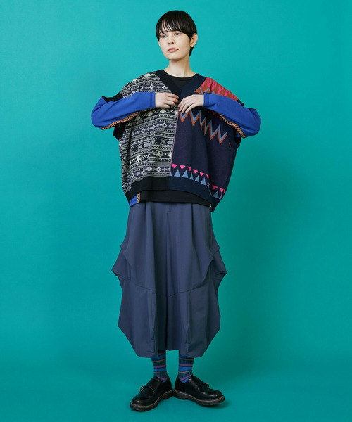 FRAPBOIS（フラボア）の「ノルディーネイティブ ベスト（ベスト・レディース・ブラック/ベージュ・1/2）」の8枚目の写真