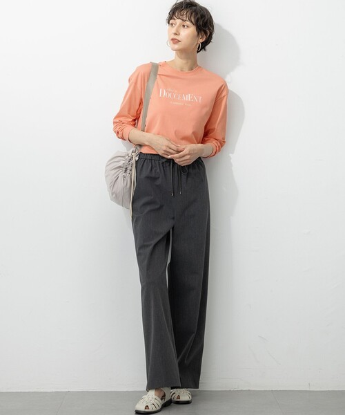 23区 L(ニジュウサンクオオキイサイズ)の「【洗える】ロゴプリント コットン Tシャツ(Tシャツ/カットソー・レディース・ホワイト系/ライトオレンジ系/グレー系・44/46)」の10枚目の写真