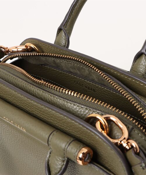 COLE HAAN（コールハーン）の「キャサリンスモールサッチェル womens（ハンドバッグ・レディース・グリーン・OSFA）」の7枚目の写真