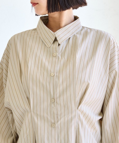 VIS（ビス）の「【WEB/一部店舗限定】ウエストタックオーバーサイズシャツ（シャツ/ブラウス・レディース・ベージュ系その他/サックスブルー/オフホワイト・FREE）」の20枚目の写真