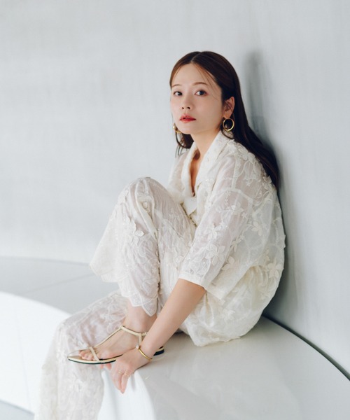 URBAN RESEARCH Sonny Label（アーバンリサーチサニーレーベル）の「NaokoTakayamaスパンコールシャツジャケット（その他アウター・レディース・オフホワイト・FREE）」の4枚目の写真