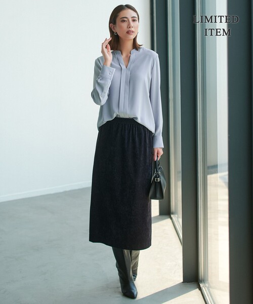 ICB(アイシービー)の「BackSatinAmunzen キーネックブラウス(シャツ/ブラウス・レディース・ブラック系5/ブラック系3/サックスブルー系/ライトイエロー系5/ローズ系/アイボリー系/ベージュ系その他/ネイビー/ブラック系その他/スモーキーグリーン系・X-LARGE/LARGE)」の12枚目の写真