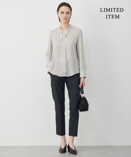 ICB(アイシービー)の「BackSatinAmunzen キーネックブラウス(シャツ/ブラウス・レディース・ブラック系5/ブラック系3/サックスブルー系/ライトイエロー系5/ローズ系/アイボリー系/ベージュ系その他/ネイビー/ブラック系その他/スモーキーグリーン系・X-LARGE/LARGE)」の17枚目の写真