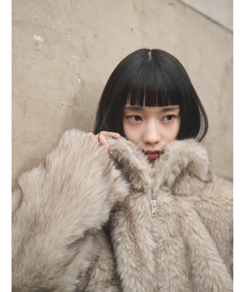 ボリュームファースタンドショートブルゾン（ブルゾン）｜AIC