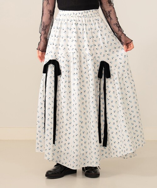 CAROLINA GLASER（カロリナ グレイサー）の「フラワー サイドリボン スカート（スカート・レディース・ホワイト/ブラック・MEDIUM/SMALL）」の19枚目の写真