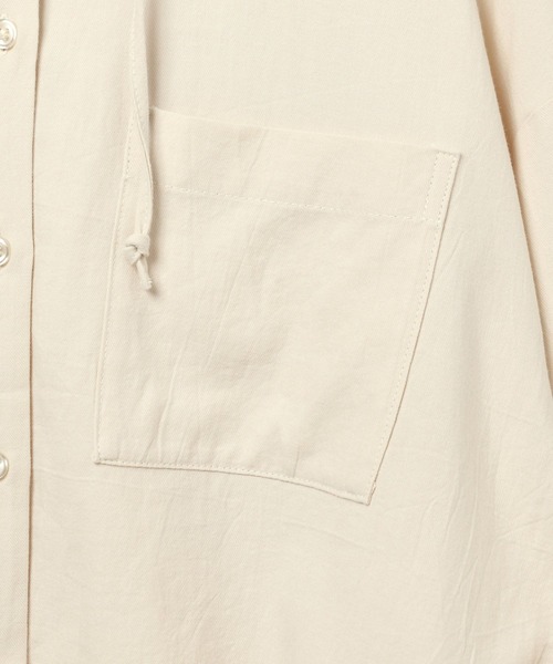 BAYFLOW（ベイフロー）の「[夏から秋口の羽織りに]シャツパーカー（シャツ/ブラウス・レディース・オフホワイト/チャコール/テラコッタ・FREE）」の10枚目の写真