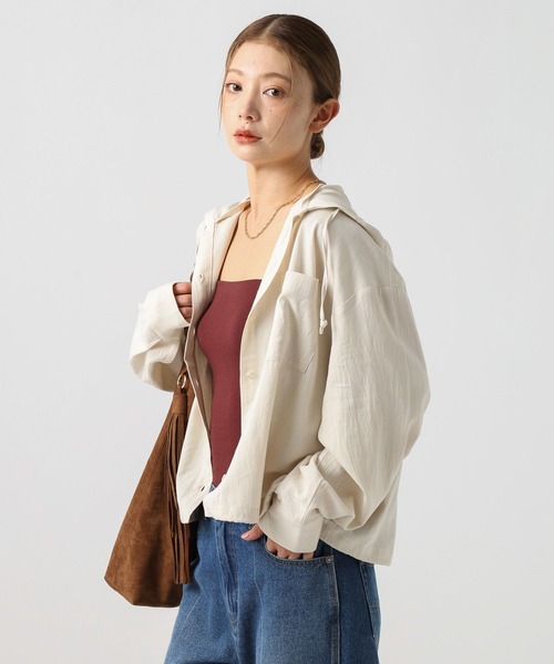 BAYFLOW（ベイフロー）の「[夏から秋口の羽織りに]シャツパーカー（シャツ/ブラウス・レディース・オフホワイト/チャコール/テラコッタ・FREE）」の20枚目の写真