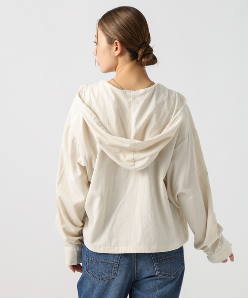 BAYFLOW（ベイフロー）の「[夏から秋口の羽織りに]シャツパーカー（シャツ/ブラウス・レディース・オフホワイト/チャコール/テラコッタ・FREE）」の22枚目の写真