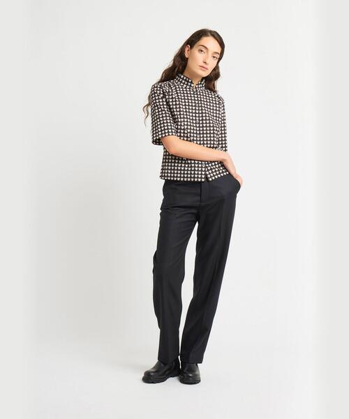 agnes b.（アニエスベー）の「ハートプリント コットン 半袖 ブラウス ”Ginette”（シャツ/ブラウス・レディース・ブラック・38/36）」の2枚目の写真