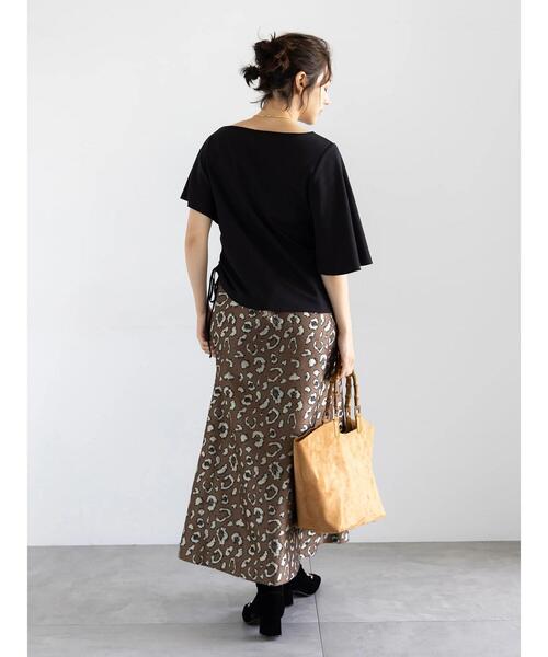 Te chichi(テチチ)の「アシメスリーブプルオーバー(Tシャツ/カットソー・レディース・ピンク/ブラック/ベージュ・F)」の7枚目の写真