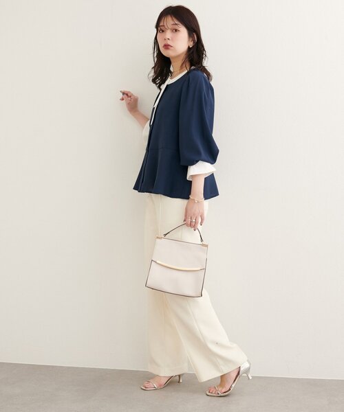 natural couture(ナチュラルクチュール)の「配色ボウタイペプラムブラウス(シャツ/ブラウス・レディース・ネイビー/ブラウン/ホワイト系その他/ベージュ系その他/グレー・FREE)」の21枚目の写真