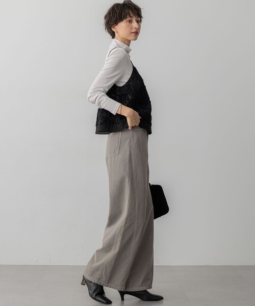 23区(ニジュウサンク)の「コットン コーデュロイ ワイド パンツ(その他パンツ・レディース・ホワイト系/ライトグレー系/ダルブルー系/グレー系・36/38/40)」の5枚目の写真