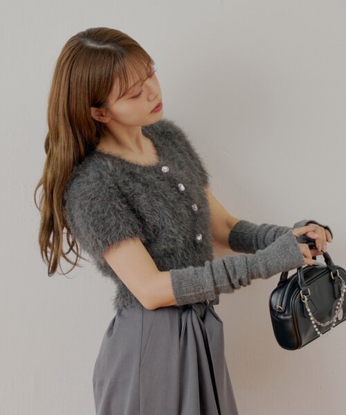 Chico（チコ）の「リブアームウォーマー付シャギー半袖ニット（ニット/セーター・レディース・アイボリー/ベージュ/チャコールグレー/ピンク/ブラウン・FREE）」の10枚目の写真