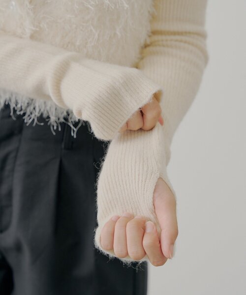 Chico（チコ）の「リブアームウォーマー付シャギー半袖ニット（ニット/セーター・レディース・アイボリー/ベージュ/チャコールグレー/ピンク/ブラウン・FREE）」の12枚目の写真