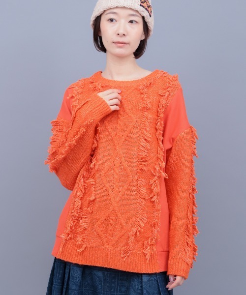 チチカカ（チチカカ）の「ケーブルフリンジコンビプルオーバー（ニット/セーター・レディース・オレンジ/ベージュ/チャコールグレー・FREE）」の3枚目の写真