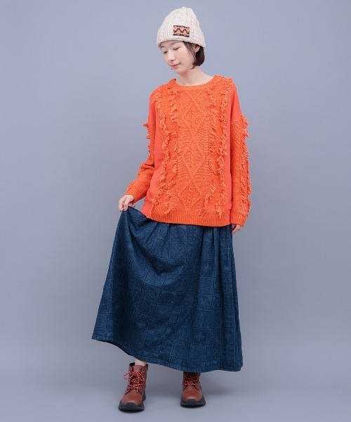 チチカカ（チチカカ）の「ケーブルフリンジコンビプルオーバー（ニット/セーター・レディース・オレンジ/ベージュ/チャコールグレー・FREE）」の6枚目の写真