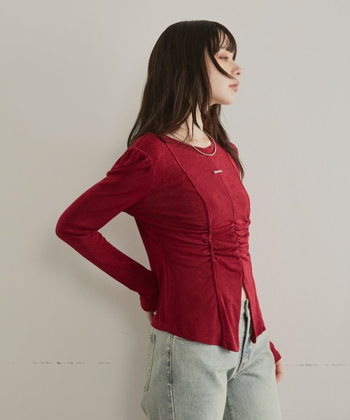 ELLEgirl（エルガール）の「フロントスリットシャーリングデザイントップス【ELLEgirl/エルガール】（Tシャツ/カットソー・レディース・ブラウン/レッド・FREE）」の7枚目の写真