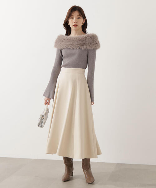 PROPORTION BODY DRESSING(プロポーションボディドレッシング)の「フェイクファー付きオフショルニット / 1215270010(ニット/セーター・レディース・グレー/オフホワイト/ブラウン系その他・FREE)」の9枚目の写真