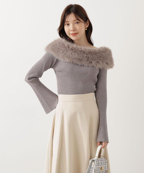 PROPORTION BODY DRESSING(プロポーションボディドレッシング)の「フェイクファー付きオフショルニット / 1215270010(ニット/セーター・レディース・グレー/オフホワイト/ブラウン系その他・FREE)」の11枚目の写真