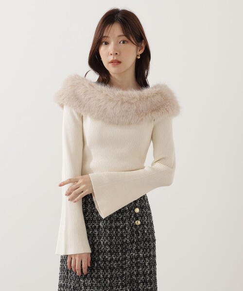 PROPORTION BODY DRESSING(プロポーションボディドレッシング)の「フェイクファー付きオフショルニット / 1215270010(ニット/セーター・レディース・グレー/オフホワイト/ブラウン系その他・FREE)」の2枚目の写真