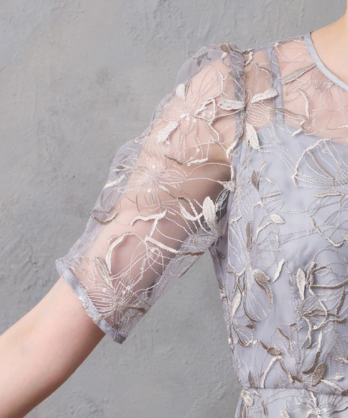 AIMER（エメ）の「ビオラフラワーモチーフスパンコール刺繍袖付き