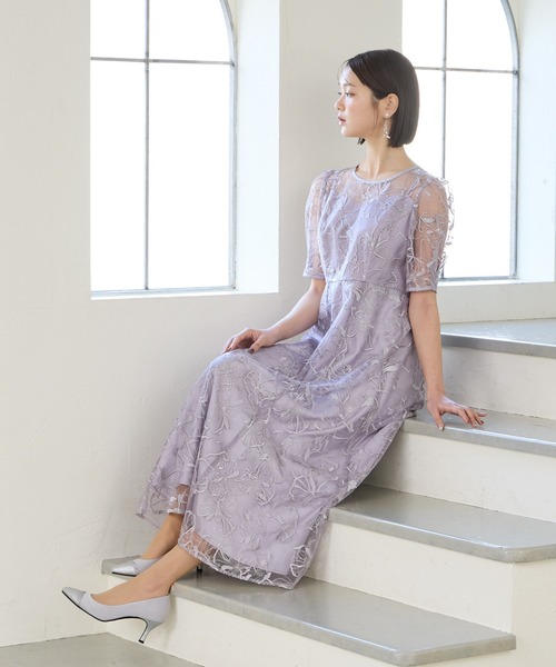 AIMER（エメ）の「ビオラフラワーモチーフスパンコール刺繍袖付き