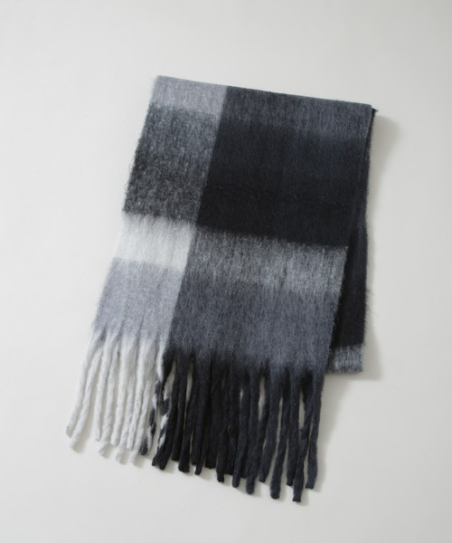 NANO universe（ナノユニバース）の「ボリュームチェックマフラー（マフラー・レディース・ブルー/ブラック/ベージュ・FREE）」の10枚目の写真