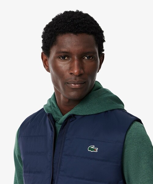 LACOSTE(ラコステ)の「キルティング切り替え中綿ベスト(ダウンベスト・メンズ・ネイビー・48/50/52)」の10枚目の写真