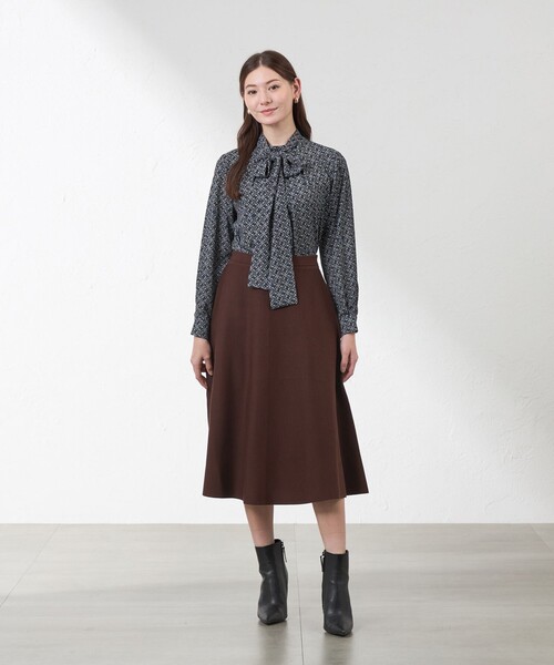 amaca(アマカ)の「【Anniversary Piece】【LIBERTY】Ribbon Medallion blouse(シャツ/ブラウス・レディース・ダークネイビー/ワイン・38/40)」の5枚目の写真