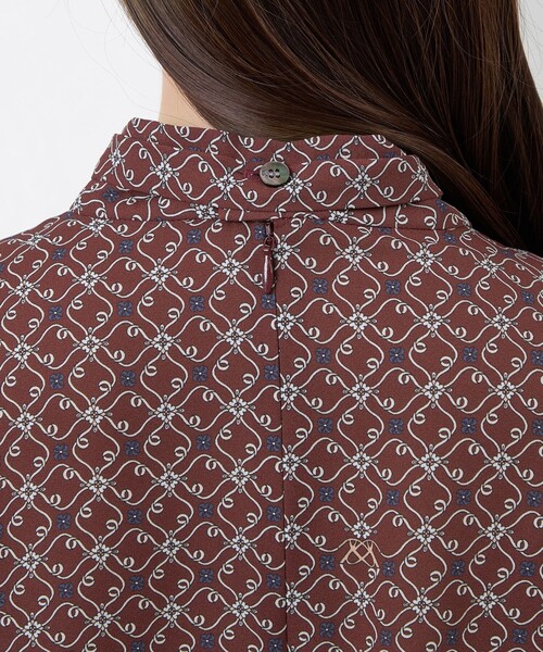 amaca(アマカ)の「【Anniversary Piece】【LIBERTY】Ribbon Medallion blouse(シャツ/ブラウス・レディース・ダークネイビー/ワイン・38/40)」の13枚目の写真