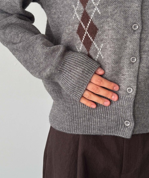 CANAL JEAN(キャナルジーン)の「El mar アーガイル襟付きニットカーディガン(カーディガン/ボレロ・レディース・ブラウン/グレー・ONE SIZE)」の13枚目の写真