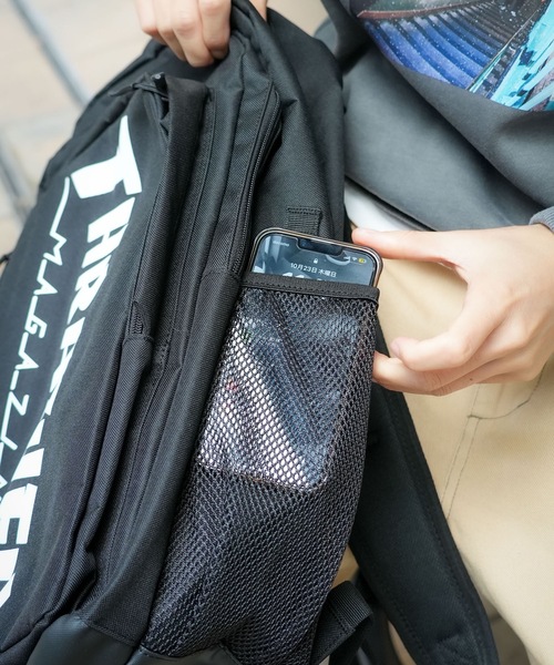 THRASHER（スラッシャー）の「HOMETOWN BACKPACK 35L/THRASHER スラッシャー  リュックサック バックパック ユニセックス 大容量 通学 通勤 PC収納 ストリート スケート（バックパック/リュック・メンズ・ブラック×ホワイト/ブラック×ブラック・FREE）」の9枚目の写真