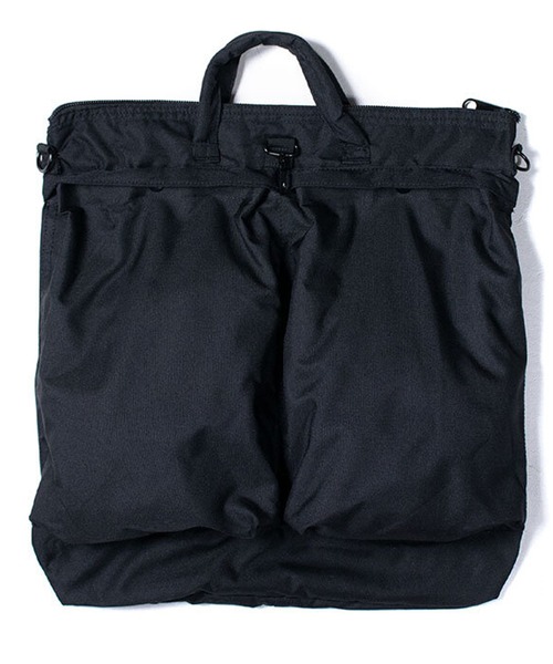 ８(eight)（エイト）の「ヘルメットバッグ ストラップ付き（ボストンバッグ・メンズ・ブラック・FREE）」の3枚目の写真