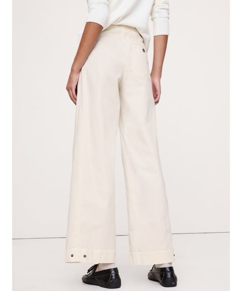 Banana Republic（バナナリパブリック）の「ハイライズ ストレッチキャンバス セーラーパンツ（その他パンツ・レディース・ネイビー/アイボリー・2/8/0/6/4）」の7枚目の写真