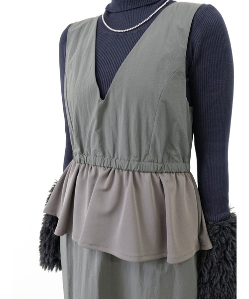 DOLLUPOOPS（ドールアップウップス）の「異素材ペプラムミリタリーライクワンピース（ワンピース・レディース・カーキ/ブラック/ピンク・38）」の7枚目の写真