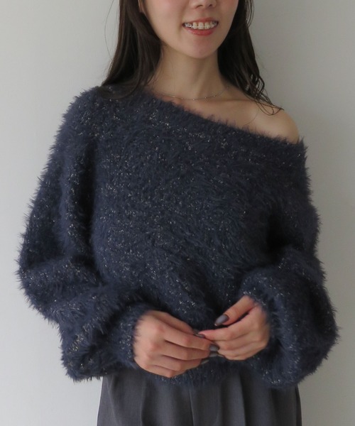 archives(アルシーヴ)の「ラメブークレフェザーニットプルオーバー(ニット/セーター・レディース・アイボリー/グレー/モカ/ネイビー/ピンク・MEDIUM)」の5枚目の写真