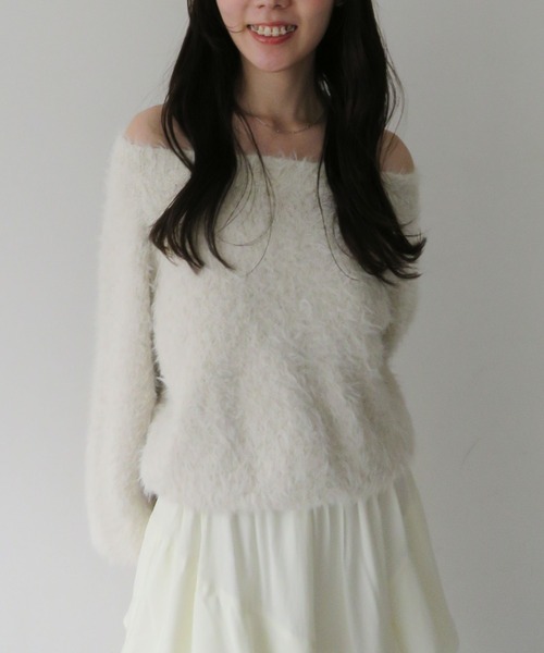 archives(アルシーヴ)の「ラメブークレフェザーニットプルオーバー(ニット/セーター・レディース・アイボリー/グレー/モカ/ネイビー/ピンク・MEDIUM)」の2枚目の写真