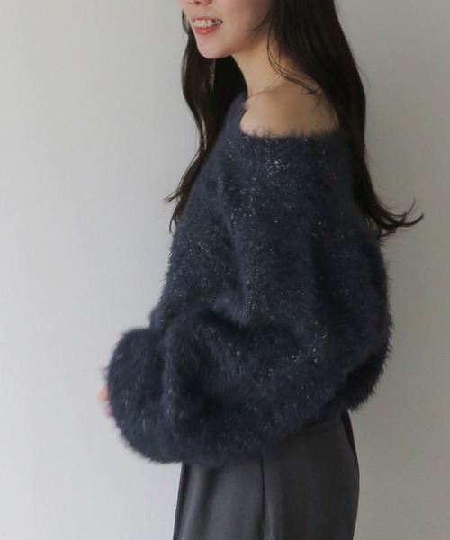 archives(アルシーヴ)の「ラメブークレフェザーニットプルオーバー(ニット/セーター・レディース・アイボリー/グレー/モカ/ネイビー/ピンク・MEDIUM)」の12枚目の写真