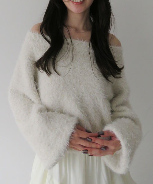 archives(アルシーヴ)の「ラメブークレフェザーニットプルオーバー(ニット/セーター・レディース・アイボリー/グレー/モカ/ネイビー/ピンク・MEDIUM)」の17枚目の写真