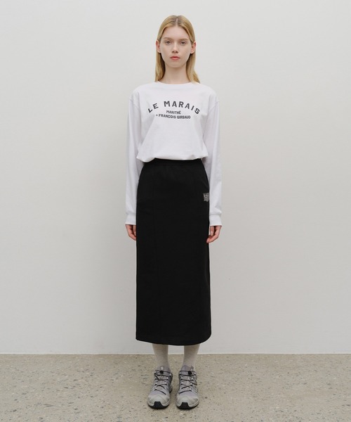 MARITHE + FRANCOIS GIRBAUD(マリテフランソワジルボー)の「W EMBROIDERY CLASSIC LOGO SWEAT SKIRT(スカート・レディース・ブルー/オートミール/Black・SMALL/MEDIUM)」の12枚目の写真