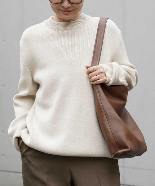 GOLDEN GOOSE(ゴールデングース)の「*GOLDEN GOOSE REGULAR CREW NECK LOGO(ニット/セーター・レディース・アイボリー/ブラウン・FREE)」の7枚目の写真